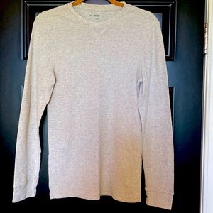 NWOT urban pipeline long sleeve tee.